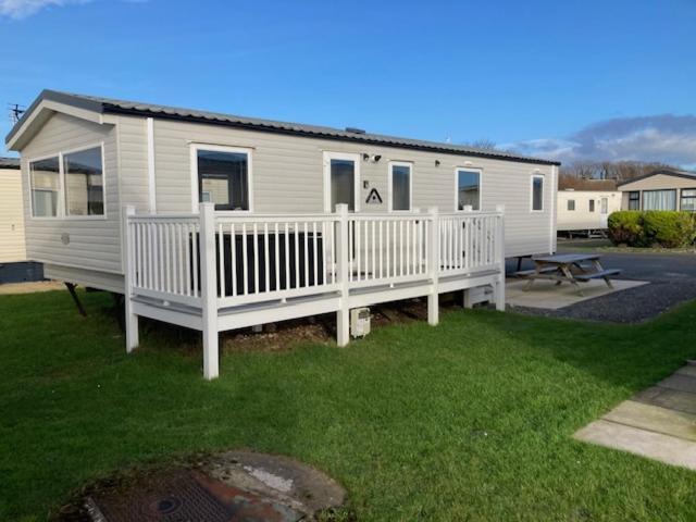 3 Bedroom Modern Caravan Sleeps Up To 8 Millom Exterior photo